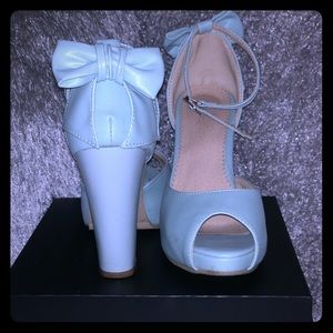Baby blue chunk heel size 6
